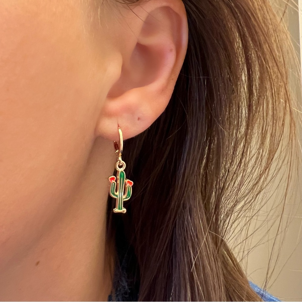 Gold & Green Desert Cactus Western Southwestern Dangle Huggie Earrings NEW - Picture 5 of 7